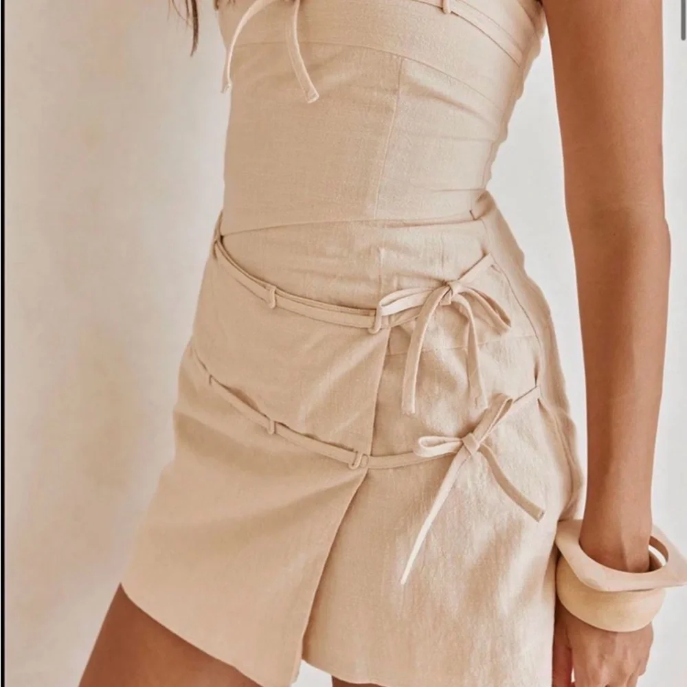 🆕 NWT! SABO Bandera strapless mini dress in beige - Picture 3 of 9